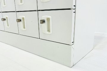 50人用 SEIKO 生興 小物入れロッカー 中古 貴重品ロッカー 貴重品保管庫 中古オフィス家具 1000/300/1600 シリンダー錠の画像