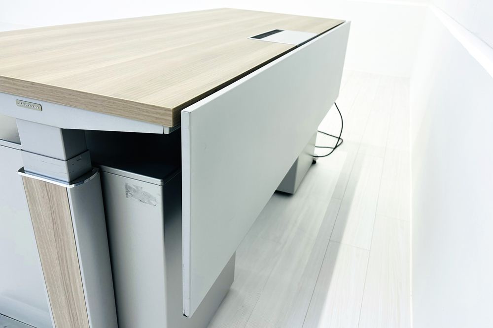 オカムラ プリシード PRECEDE 昇降デスク 中古 ワゴン付き エグゼクティブデスク 高級デスク 中古オフィス家具 1550/685/650～1250の画像