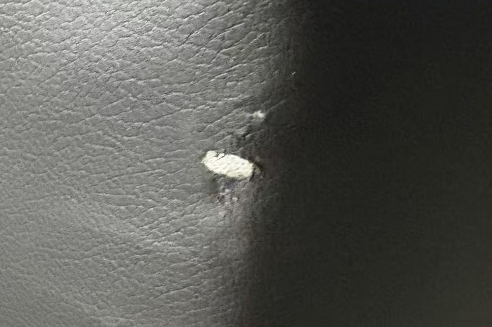 コクヨ リアクト 中古 応接セット レザー 応接家具 【4点セット】 応接ソファ 応接テーブル 応接ソファー 中古オフィス家具の画像