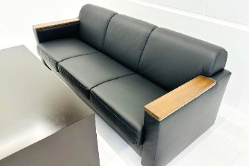 コクヨ リアクト 中古 応接セット レザー 応接家具 【4点セット】 応接ソファ 応接テーブル 応接ソファー 中古オフィス家具の画像