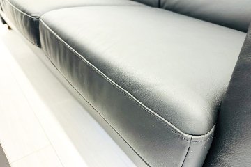 コクヨ リアクト 中古 応接セット レザー 応接家具 【4点セット】 応接ソファ 応接テーブル 応接ソファー 中古オフィス家具の画像