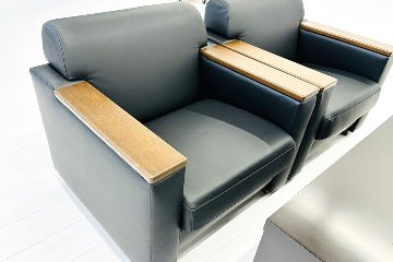 コクヨ リアクト 中古 応接セット レザー 応接家具 【4点セット】 応接ソファ 応接テーブル 応接ソファー 中古オフィス家具の画像