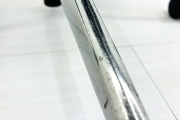 エトスチェア 中古 コクヨ フォスターエトス 肘無 事務椅子 座クッション 背メッシュ 中古オフィス家具 ブラックの画像
