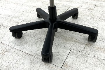 イトーキ トルテチェア 中古 肘無 ローバック ブルー 事務椅子 ITOKI 中古オフィス家具の画像