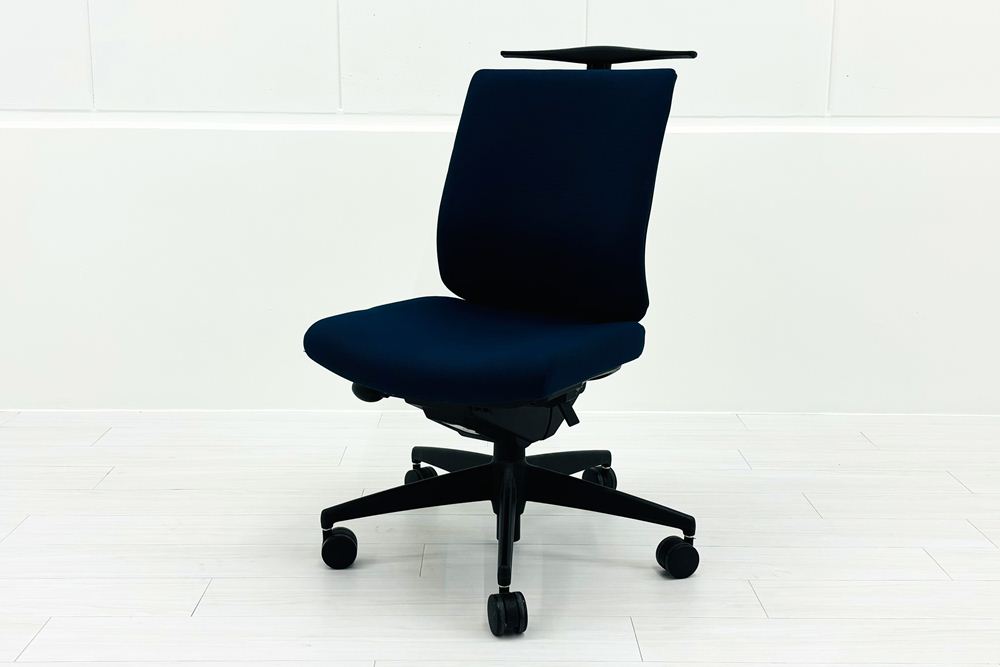 コクヨ ウィザードチェア 肘無 中古 ウィザード2 ローバック 中古オフィス家具 KOKUYO Wizard ブルー ハンガー付きの画像