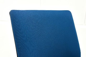 コクヨ ウィザードチェア 肘無 中古 ウィザード2 ローバック 中古オフィス家具 KOKUYO Wizard ブルー ハンガー付きの画像
