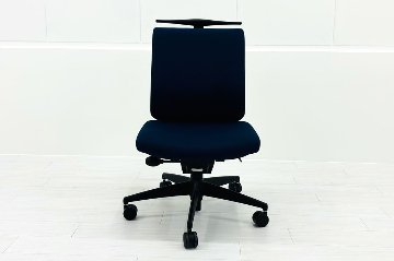 コクヨ ウィザードチェア 肘無 中古 ウィザード2 ローバック 中古オフィス家具 KOKUYO Wizard ブルー ハンガー付きの画像