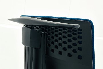 コクヨ ウィザードチェア 肘無 中古 ウィザード2 ローバック 中古オフィス家具 KOKUYO Wizard ブルー ハンガー付きの画像