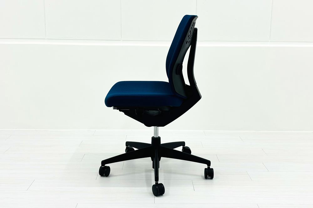コクヨ ウィザードチェア 肘無 中古 ウィザード2 ローバック 中古オフィス家具 KOKUYO Wizard ブルーの画像