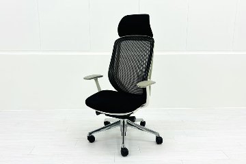 オカムラ シルフィーチェア 中古 2017年製 エクストラハイバック ヘッドレスト付 固定肘 OKAMURA Sylphy 中古オフィス家具 ブラックの画像