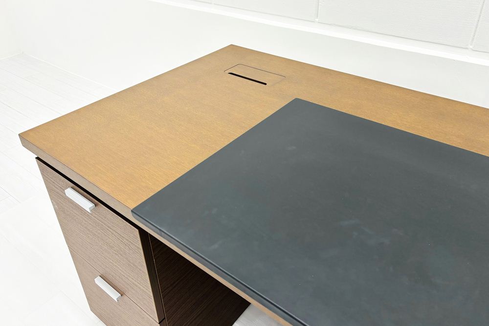 コクヨ 両袖机 幅1800 中古 役員デスク 550シリーズ 役員家具 中古役員家具 エグゼクティブデスク 中古オフィス家具 1800/850/720の画像