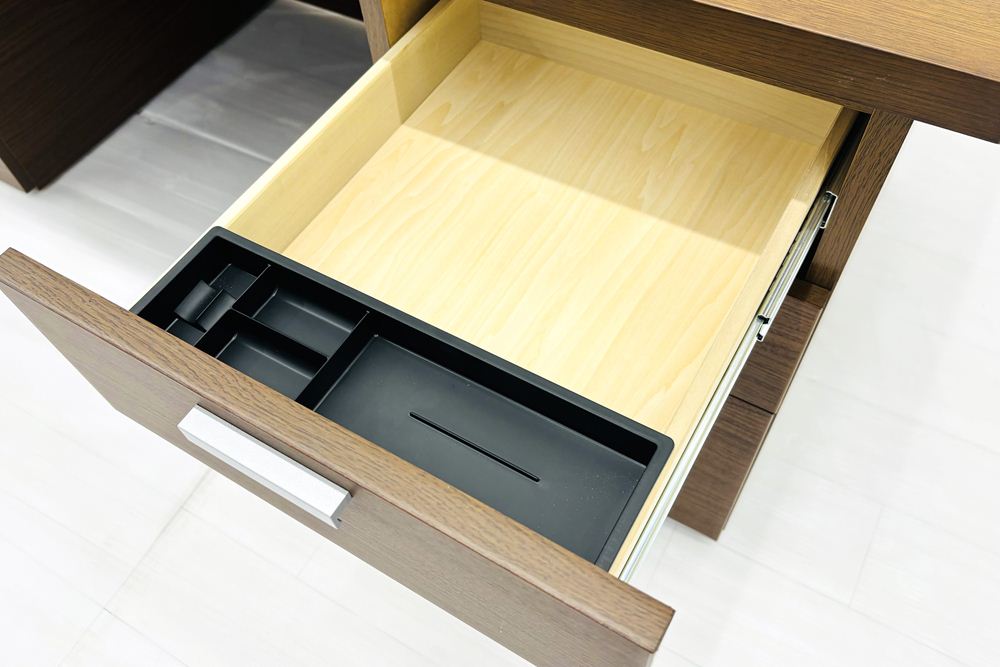 コクヨ 両袖机 幅1800 中古 役員デスク 550シリーズ 役員家具 マネージメントデスク 中古オフィス家具 1800/850/720の画像