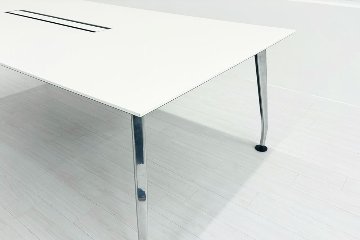 コクヨ サイビ SAIBI ミーティングテーブル 中古 幅2400 ホワイト天板 会議机 中古オフィス家具 2400/1200/720の画像