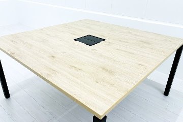 コクヨ ワークフィット 中古 小型会議テーブル ミーティングテーブル 中古オフィス家具 固定脚タイプ 1400/1400/720の画像