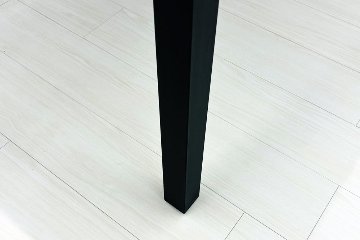 コクヨ ワークフィット 中古 小型会議テーブル ミーティングテーブル 中古オフィス家具 固定脚タイプ 1400/1400/720の画像