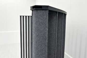 ルーバースクリーン コクヨ ストライプル stripel 中古 ラウンドタイプ 【2枚セット】 パーテーション ファブリックタイプ 1275/500/1630 グレー系色の画像