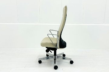 【ポリッシュ脚ピカピカ磨き有！】 ノール Knoll ノル リミックスチェア 中古 2020年製 ハイバック アルミループ肘 アルミミラー脚 レザー ベージュの画像