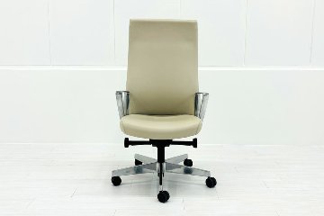 【ポリッシュ脚ピカピカ磨き有！】 ノール Knoll ノル リミックスチェア 中古 2020年製 ハイバック アルミループ肘 アルミミラー脚 レザー ベージュの画像