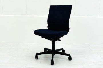 オカムラ エスクードチェア 中古 肘無 事務椅子 中古オフィス家具 OKAMURA ESCUDO ハイバック ダークブルーの画像