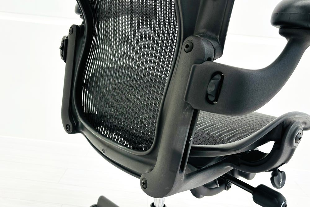 Aeron Chairs アーロンチェア 中古 Bサイズ フル装備 ハーマンミラー アーロン Herman Miller 中古オフィス家具 肘ダイヤルの画像