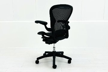 Aeron Chairs アーロンチェア 中古 Bサイズ フル装備 ハーマンミラー アーロン Herman Miller 中古オフィス家具 肘ダイヤルの画像