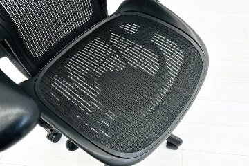 Aeron Chairs アーロンチェア 中古 Bサイズ フル装備 ハーマンミラー アーロン Herman Miller 中古オフィス家具 肘ダイヤルの画像