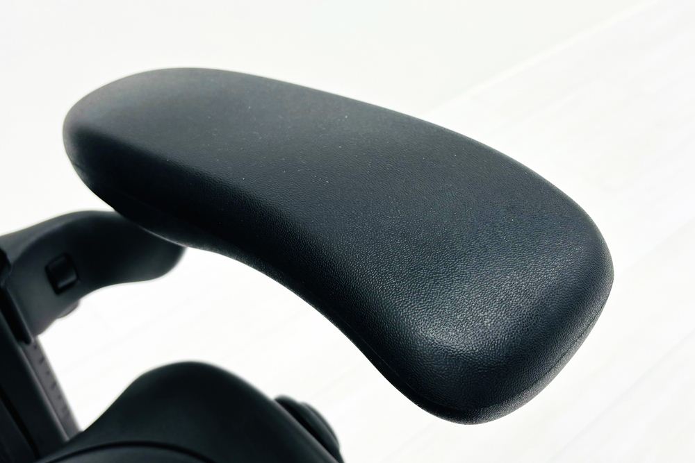 アーロンチェア Aサイズ 中古 フル装備 ハーマンミラー Herman miller Aeron Chair 中古オフィス家具 肘レバーの画像