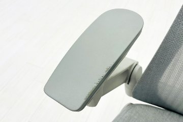 アクトチェア 2020年製 中古 イトーキ Act 可動肘 事務椅子 ITOKI 中古オフィス家具 ホワイトグレーの画像