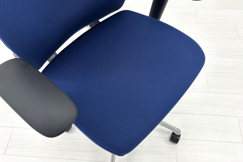 オカムラ コーラルチェア ハイバック 中古 2018年製 可動肘 中古オフィス家具 OKAMURA Choral 中古チェア 事務椅子 OAチェアの画像