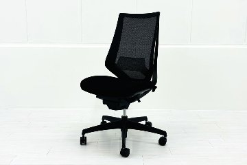 コクヨ デュオラチェア 中古 2022年製 ハイバック 背メッシュ KOKUYO Duora クッション 肘無 中古オフィス家具 ブラックの画像