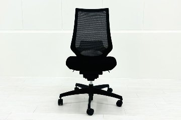 コクヨ デュオラチェア 中古 2022年製 ハイバック 背メッシュ KOKUYO Duora クッション 肘無 中古オフィス家具 ブラックの画像