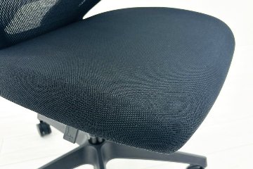 コクヨ デュオラチェア 中古 2022年製 ハイバック 背メッシュ KOKUYO Duora クッション 肘無 中古オフィス家具 ブラックの画像