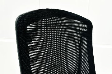 オカムラ コンテッサチェア 中古 OKAMURA Contessa 座クッション 固定肘 中古オフィス家具 ポリッシュフレーム ブラックの画像