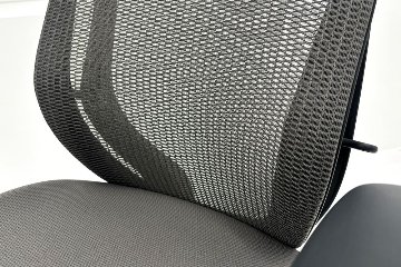 オカムラ シルフィーチェア 中古 2020年製 ローバック 固定肘 OKAMURA Sylphy 中古オフィスチェア 中古オフィス家具 ミディアムグレーの画像