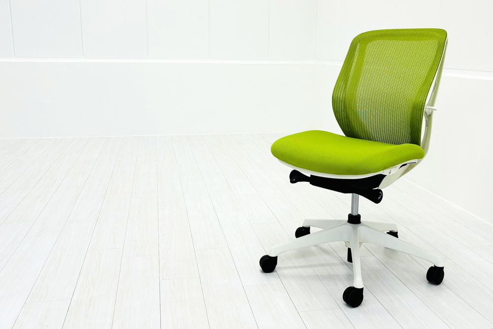 オカムラ シルフィーチェア 肘なし グリーン | 中古オフィス家具専門店