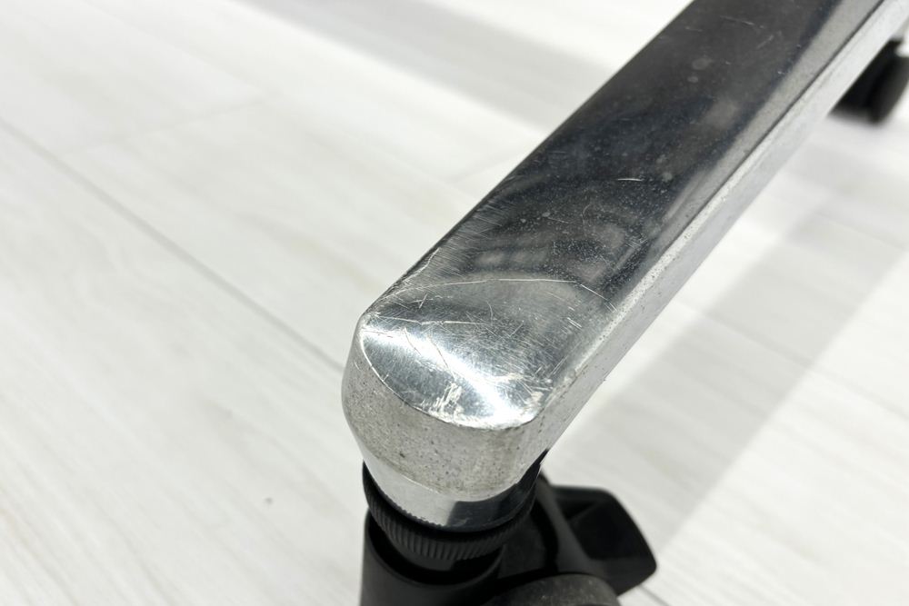 コクヨ コンフェスト ミーティングテーブル 中古  会議机 折りたたみ テーブル 中古オフィス家具 フォールディングテーブル 1500/600/720の画像