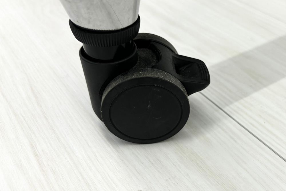 コクヨ コンフェスト ミーティングテーブル 中古  会議机 折りたたみ テーブル 中古オフィス家具 フォールディングテーブル 1500/600/720の画像