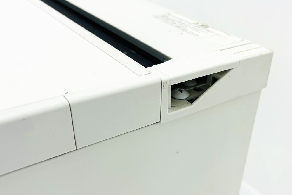 プラス 平机 中古 幅1400 事務机 オフィスデスク 中古オフィス家具 ホワイト 1400/700/720の画像