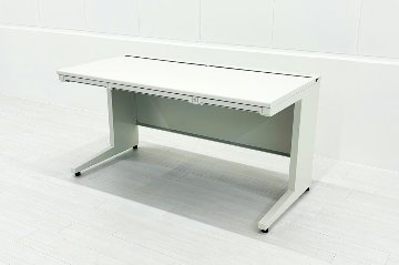 プラス 平机 中古 幅1400 事務机 オフィスデスク 中古オフィス家具 ホワイト 1400/700/720の画像