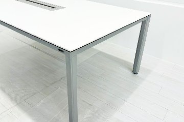 オカムラ 小型会議テーブル 中古 幅2100 ミーティングテーブル ワークテーブル 中古オフィス家具 2100/1100/720の画像