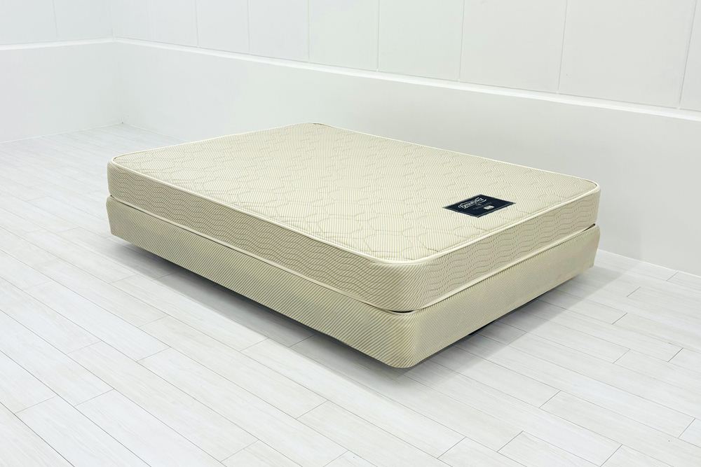 【土浦市倉庫引き取り限定】 セミダブル シモンズ ベッド 中古 展示品 幅1400mm SIMMONS ビューティーレスト 中古オフィス家具 1400/1950/460の画像