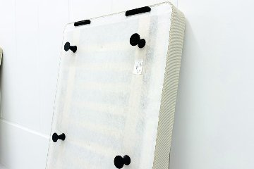 【土浦市倉庫引き取り限定】 セミダブル シモンズ ベッド 中古 展示品 幅1400mm SIMMONS ビューティーレスト 中古オフィス家具 1400/1950/460の画像