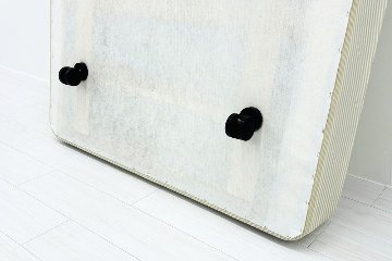 【土浦市倉庫引き取り限定】 セミダブル シモンズ ベッド 中古 展示品 幅1400mm SIMMONS ビューティーレスト 中古オフィス家具 1400/1950/460の画像