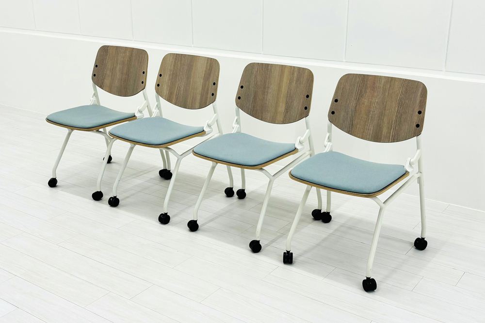 オカムラ ライブス ネスティングチェア 中古 【4脚セット】 Lives Nesting Chair ミーティングチェア 会議椅子 中古オフィス家具 セージの画像