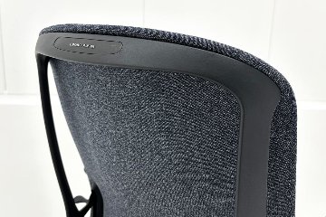 シルフィーチェア オカムラ 中古 2017年製 ハイバック 可動肘 Sylphy クッション 中古オフィス家具 中古オフィスチェア インディゴの画像