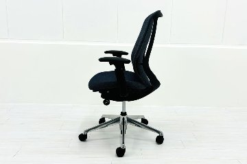 シルフィーチェア オカムラ 中古 2017年製 ハイバック 可動肘 Sylphy クッション 中古オフィス家具 中古オフィスチェア インディゴの画像