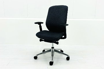 シルフィーチェア オカムラ 中古 2017年製 ハイバック 可動肘 Sylphy クッション 中古オフィス家具 中古オフィスチェア インディゴの画像