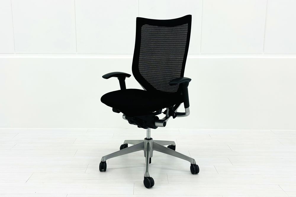 バロンチェア 中古 オカムラ Baron ブラック 可動肘 ハイバック 中古オフィス家具 座クッション 中古オフィスチェア 事務椅子の画像