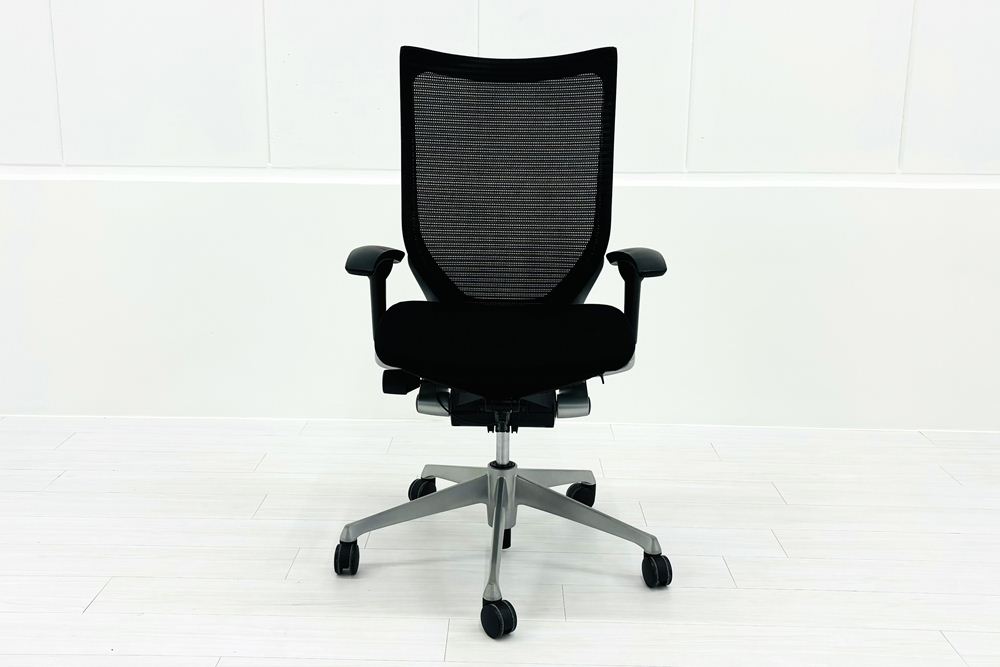 バロンチェア 中古 オカムラ Baron ブラック 可動肘 ハイバック 中古オフィス家具 座クッション 中古オフィスチェア 事務椅子の画像