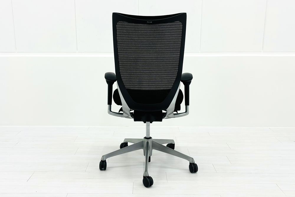 バロンチェア 中古 オカムラ Baron ブラック 可動肘 ハイバック 中古オフィス家具 座クッション 中古オフィスチェア 事務椅子の画像